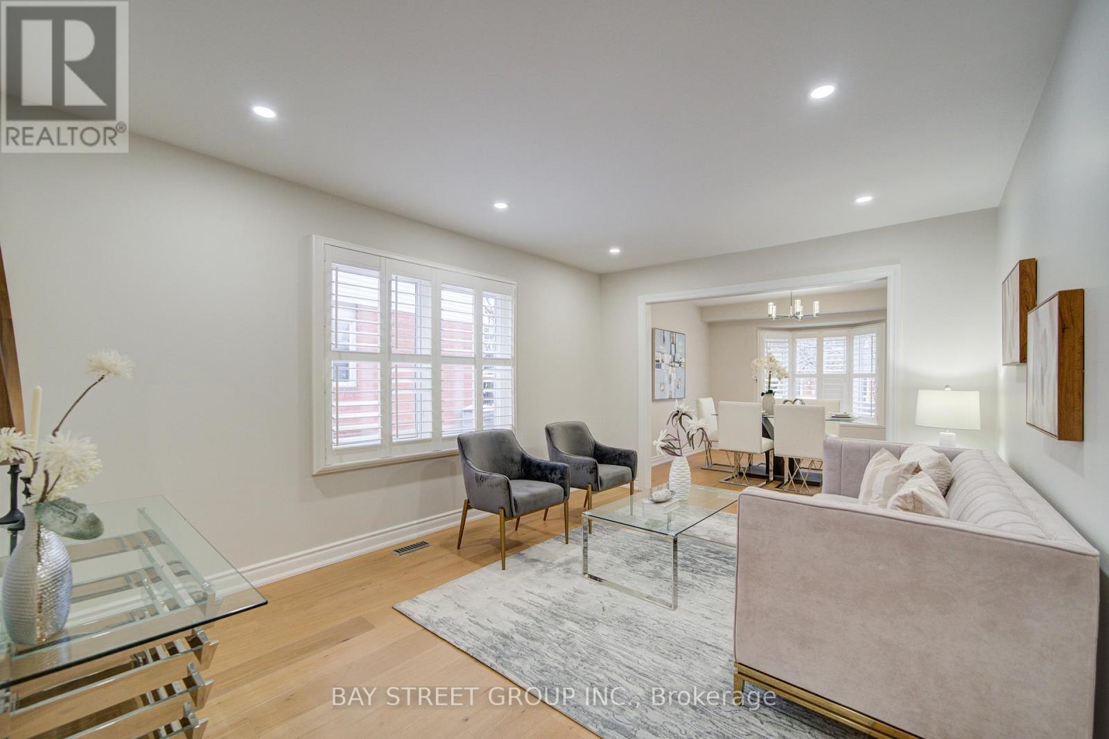 2183 Margot Street, Oakville, Ontario  L6H 3M5 - Photo 7 - W12628112