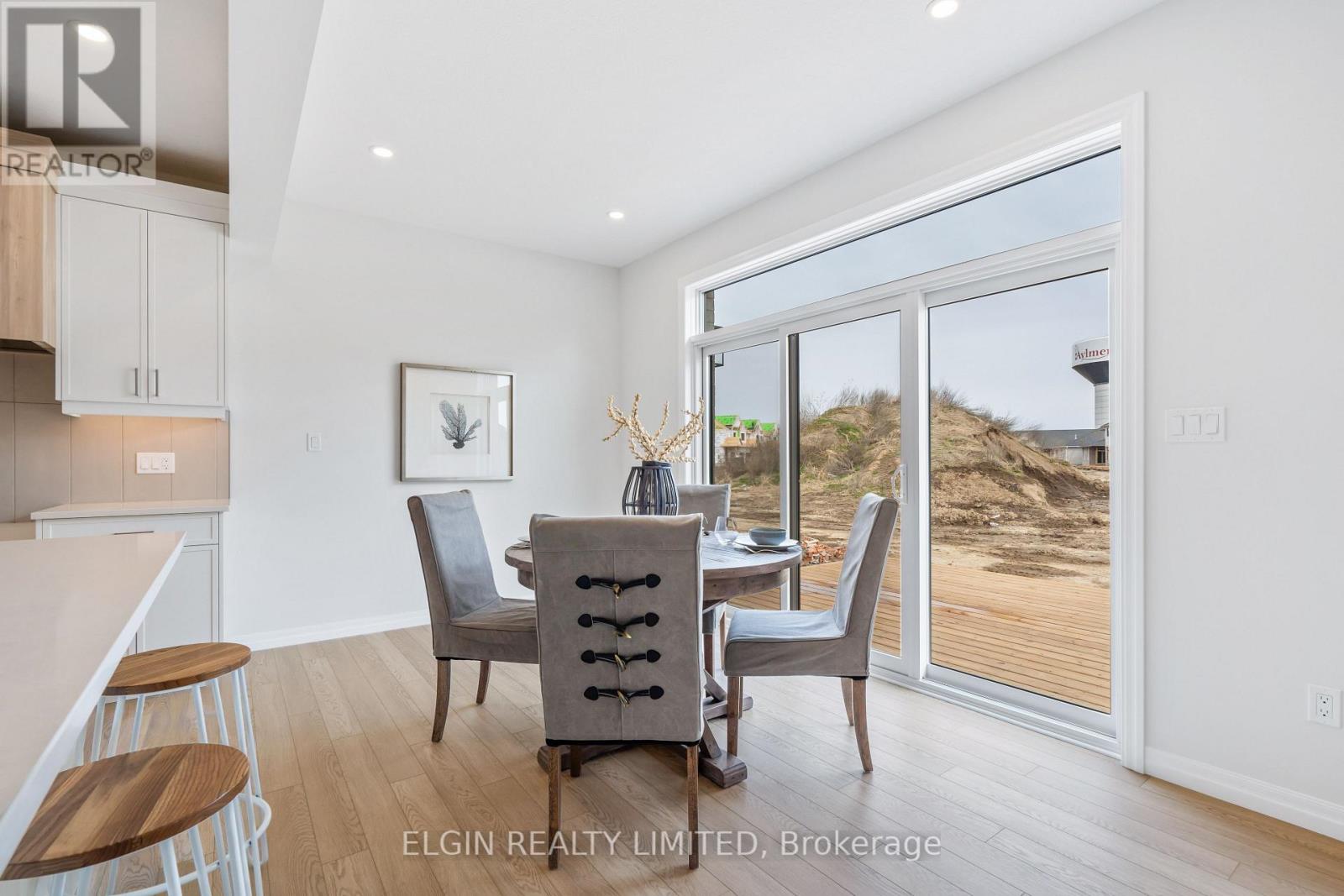 37 Hemlock Crescent, Aylmer, Ontario  N5H 0C1 - Photo 9 - X12628176