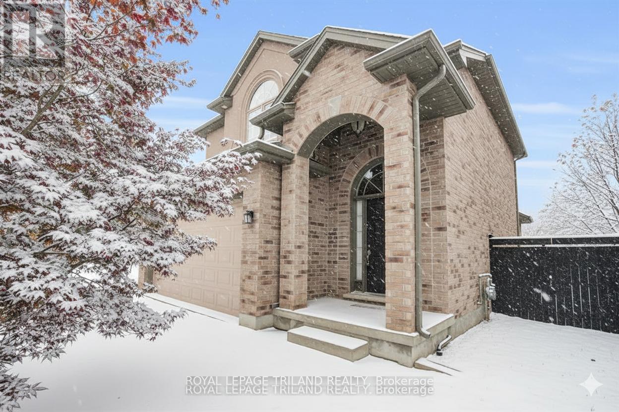 1862 Cherrywood Trail, London North, Ontario  N6H 0E1 - Photo 3 - X12628222