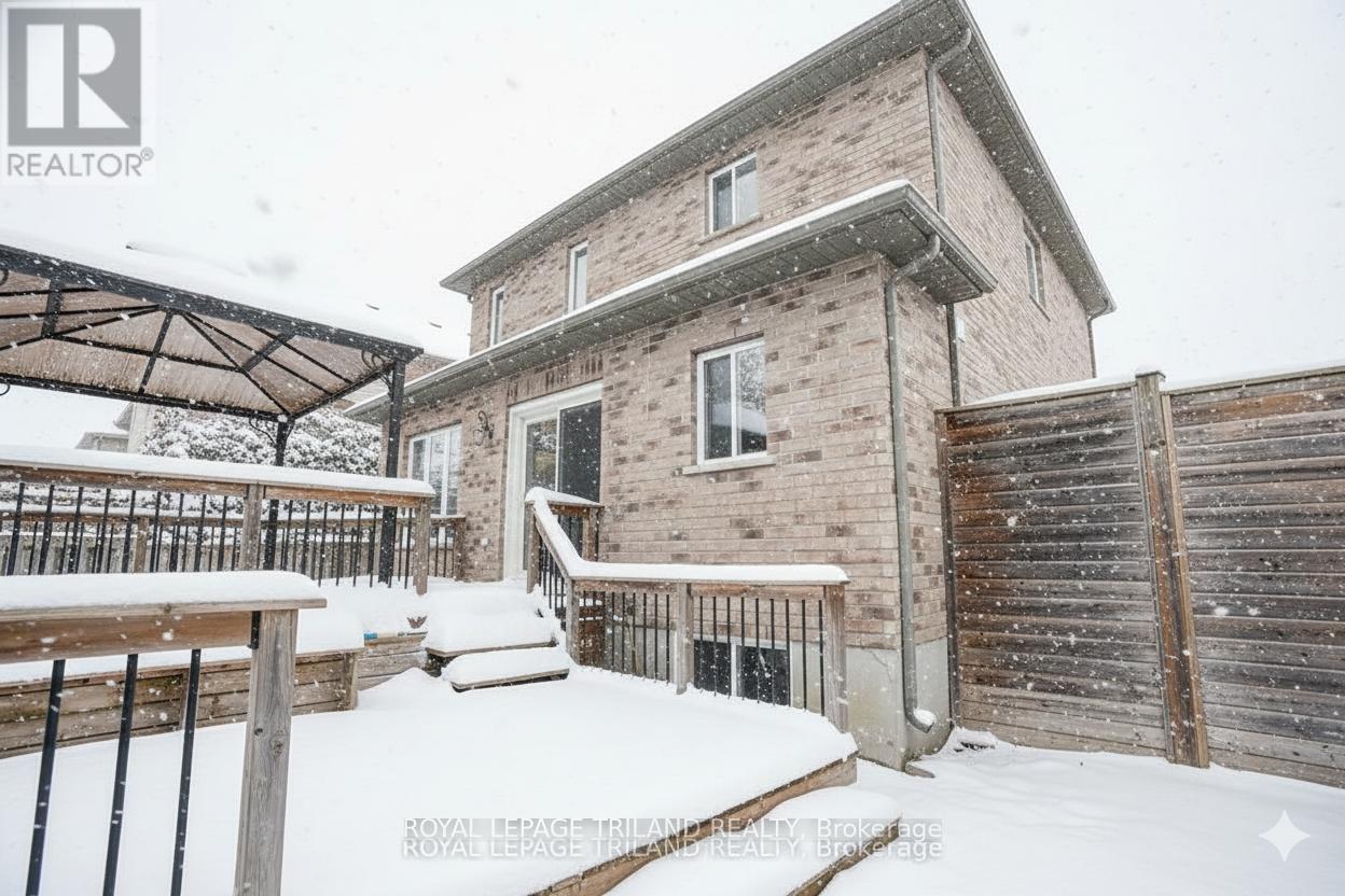 1862 Cherrywood Trail, London North, Ontario  N6H 0E1 - Photo 34 - X12628222