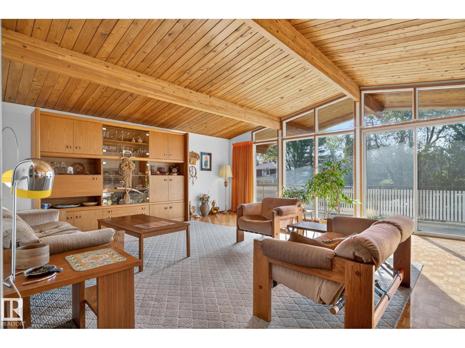 9937 82 St Nw, Edmonton, Alberta  T6A 3L9 - Photo 5 - E4467953