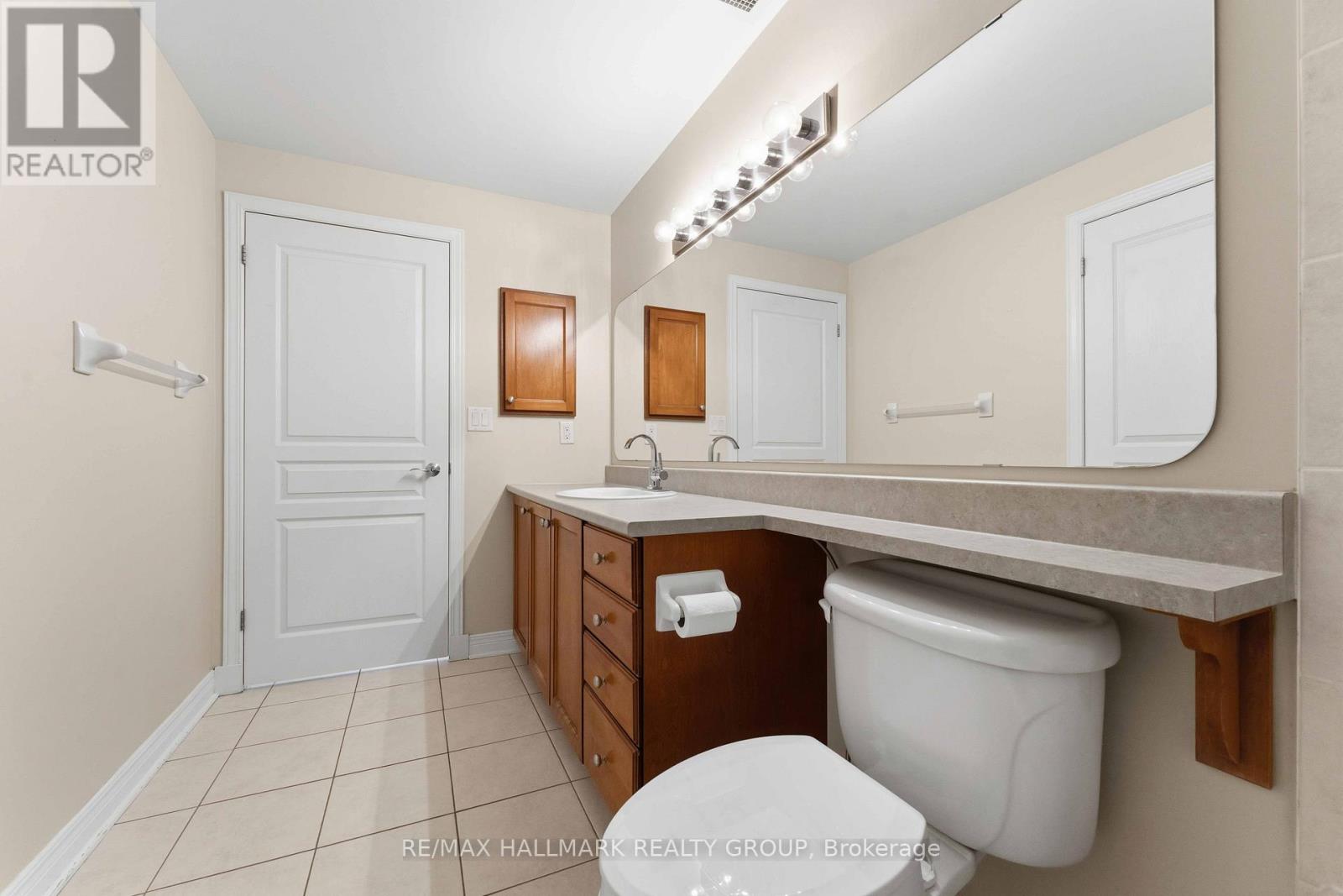 320 - 905 Beauparc Private, Ottawa, Ontario  K1J 0A3 - Photo 20 - X12628206