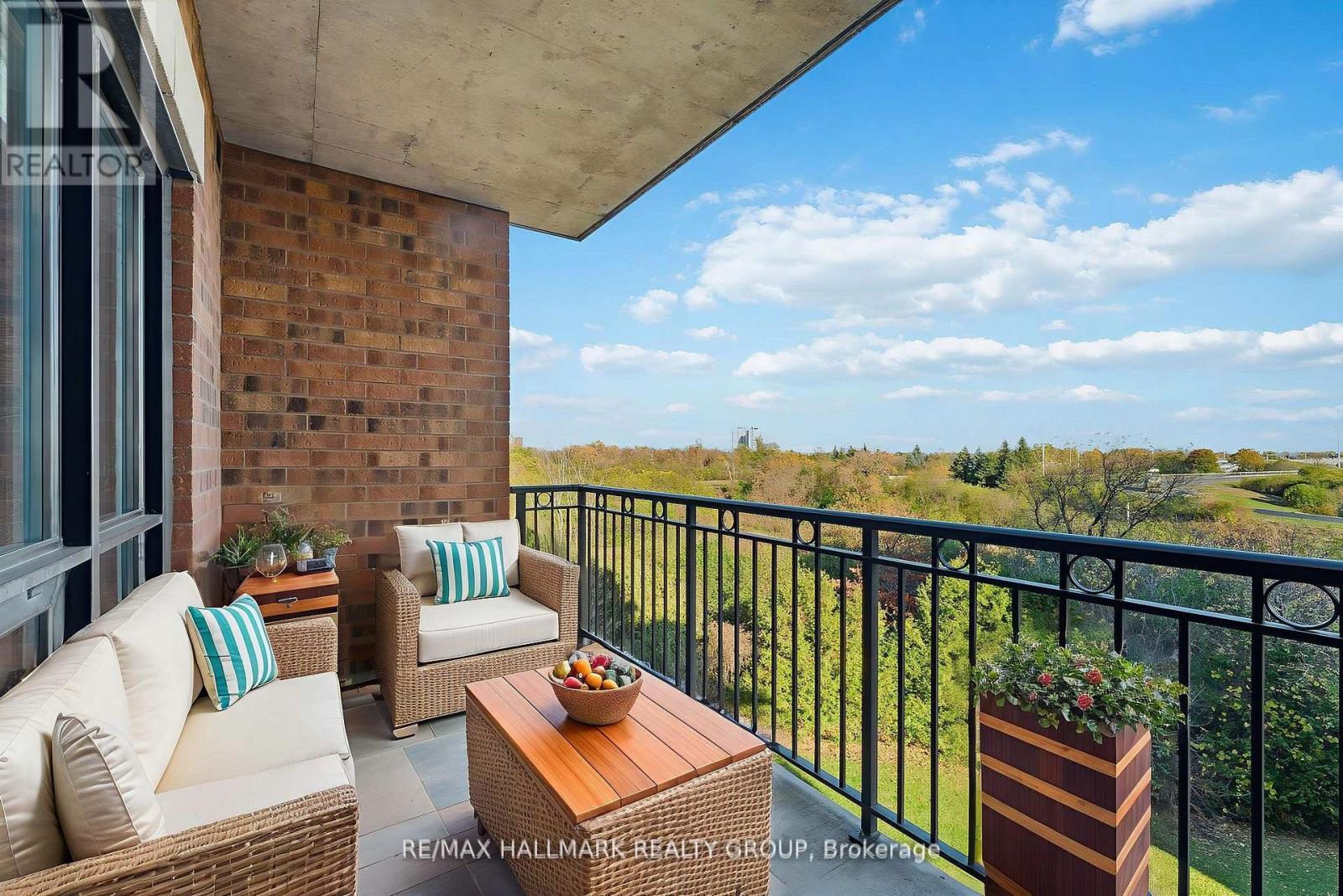 320 - 905 Beauparc Private, Ottawa, Ontario  K1J 0A3 - Photo 25 - X12628206