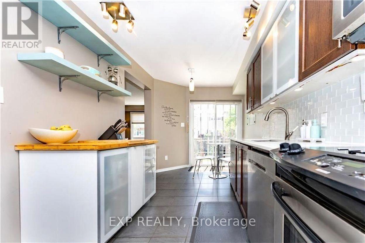 438 Ashbourne Crescent, Ottawa, Ontario  K2J 0P5 - Photo 3 - X12628212