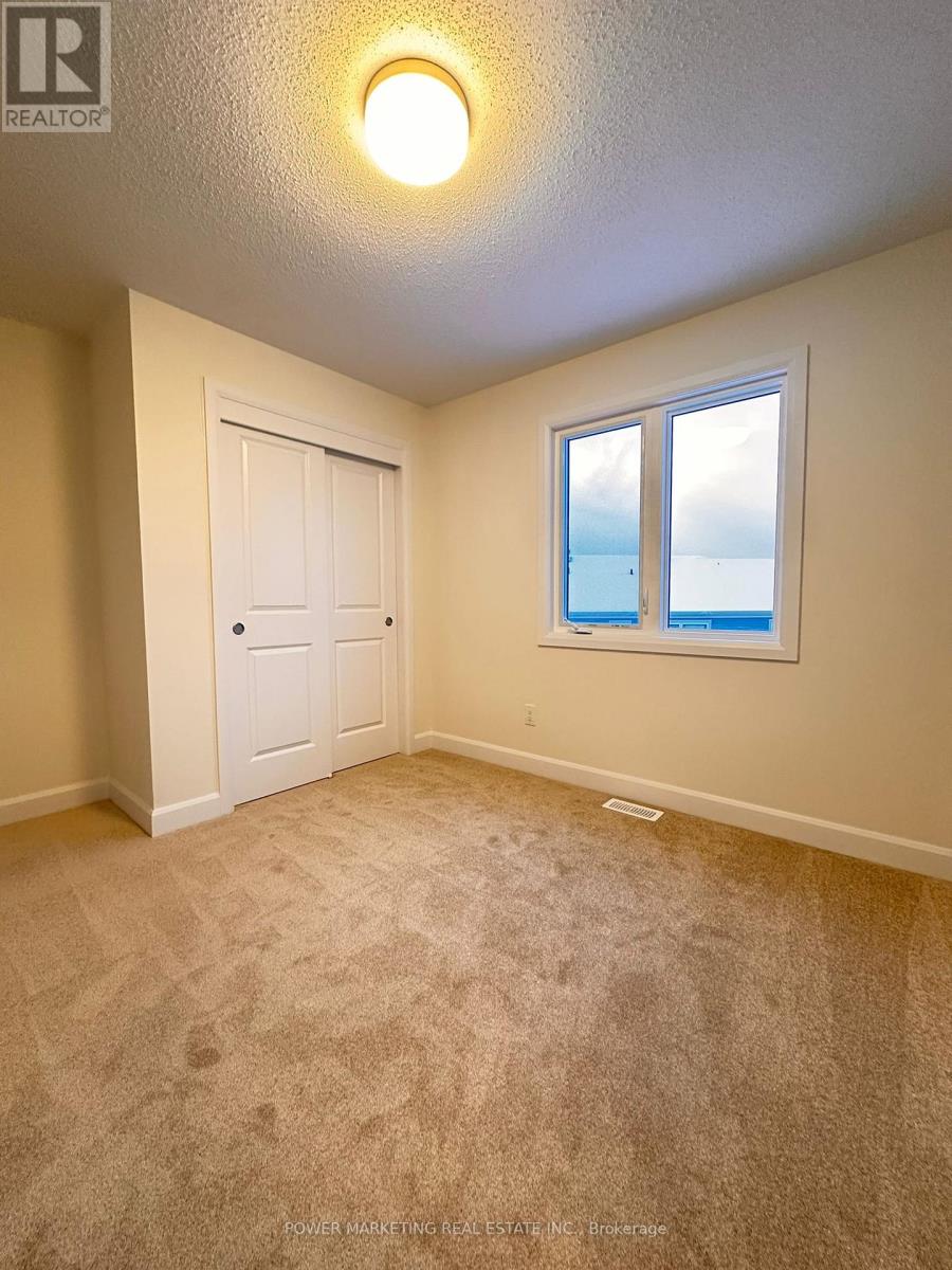 1028 Ventus Way, Ottawa, Ontario  K1W 0M5 - Photo 14 - X12628228