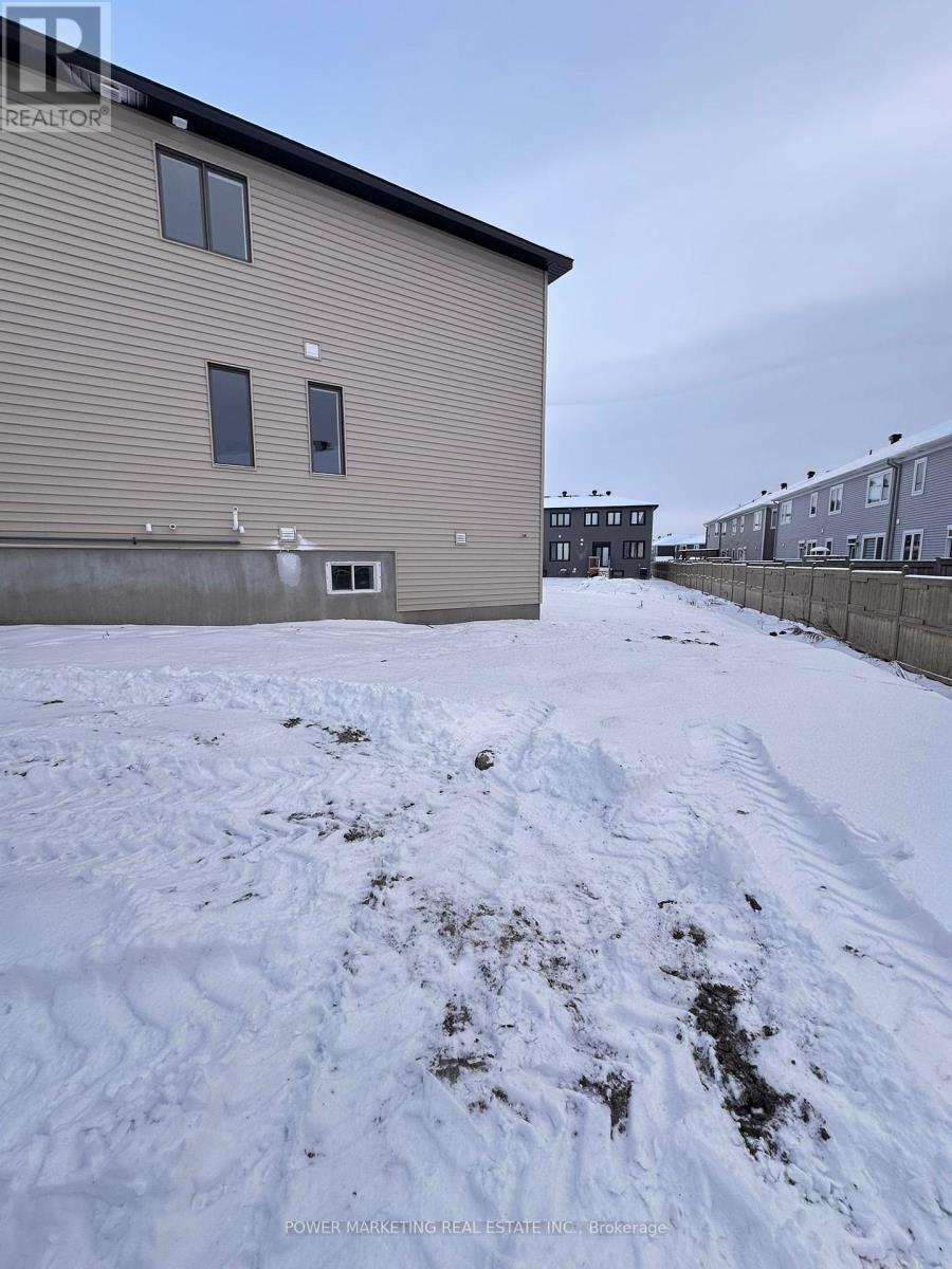 1028 Ventus Way, Ottawa, Ontario  K1W 0M5 - Photo 23 - X12628228