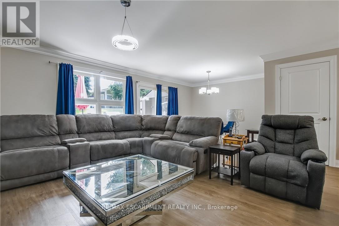 13 Sister Varga Terrace, Hamilton, Ontario  L9B 1T8 - Photo 10 - X12628020