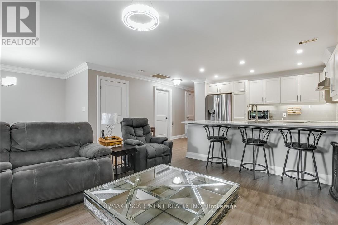 13 Sister Varga Terrace, Hamilton, Ontario  L9B 1T8 - Photo 12 - X12628020