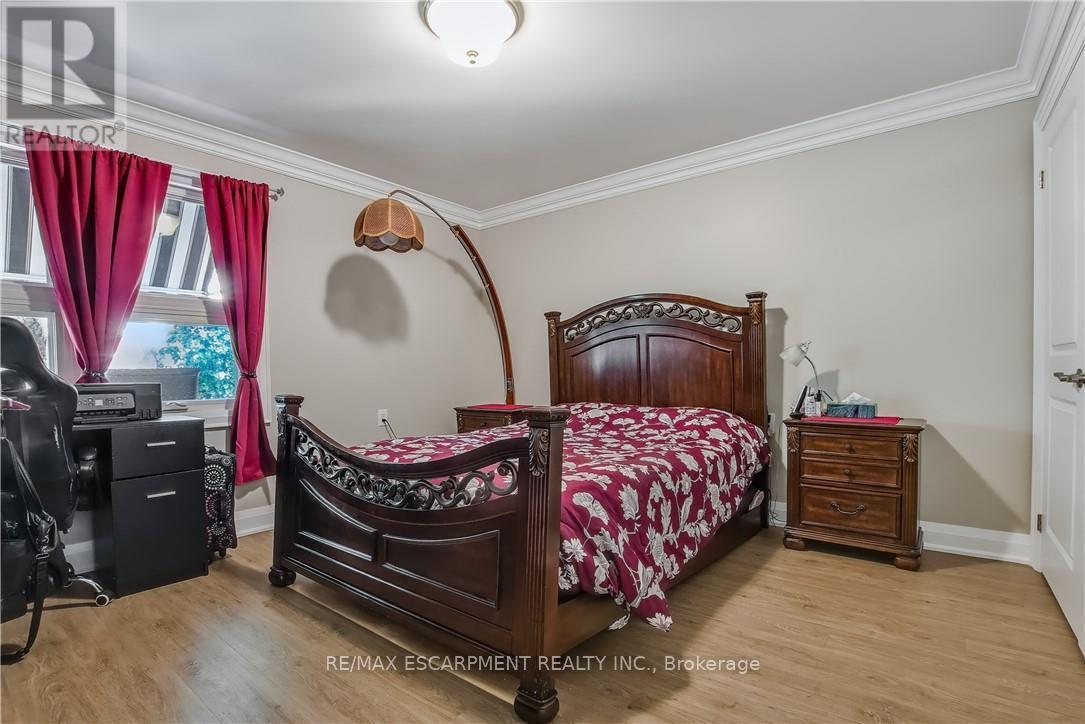 13 Sister Varga Terrace, Hamilton, Ontario  L9B 1T8 - Photo 16 - X12628020