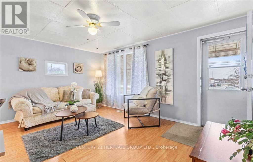 46 Adeline Avenue, Hamilton, Ontario  L8H 5T4 - Photo 4 - X12628104