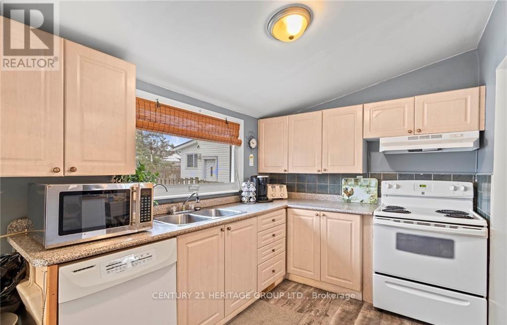 46 Adeline Avenue, Hamilton, Ontario  L8H 5T4 - Photo 7 - X12628104