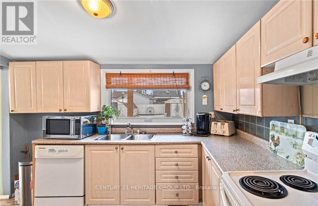 46 Adeline Avenue, Hamilton, Ontario  L8H 5T4 - Photo 9 - X12628104