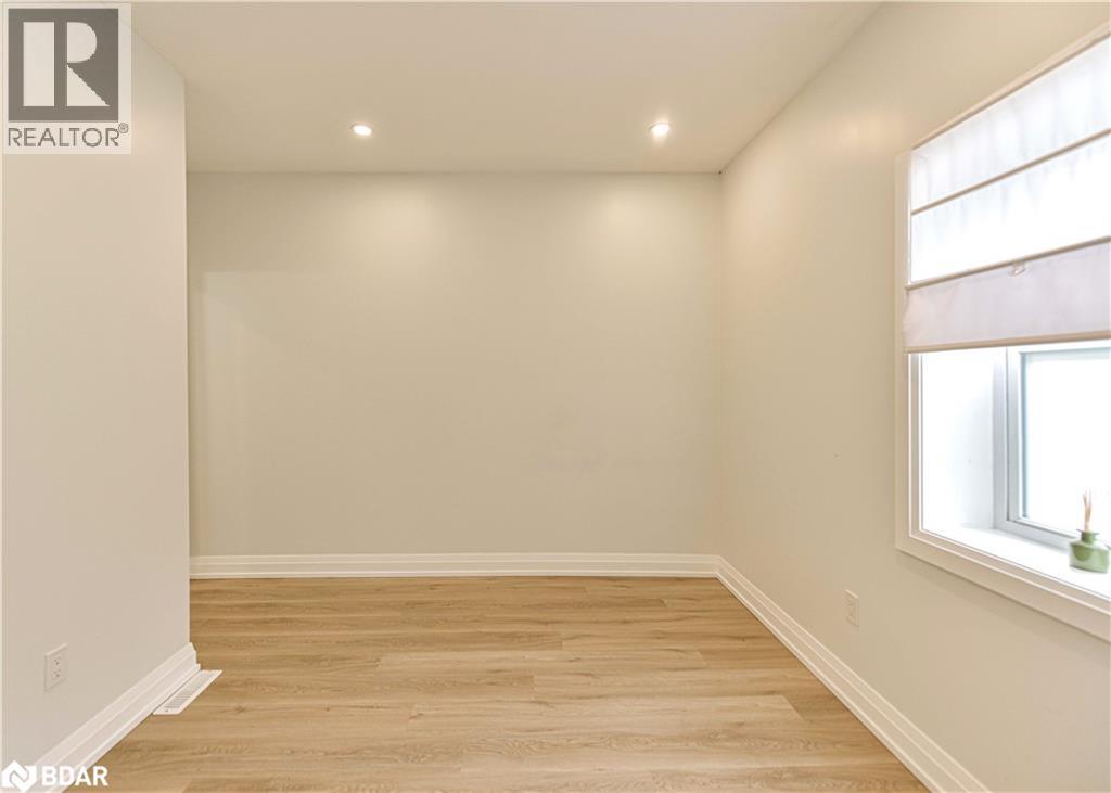 274 Mississaga Street W, Orillia, Ontario  L3V 3B8 - Photo 10 - 40793542