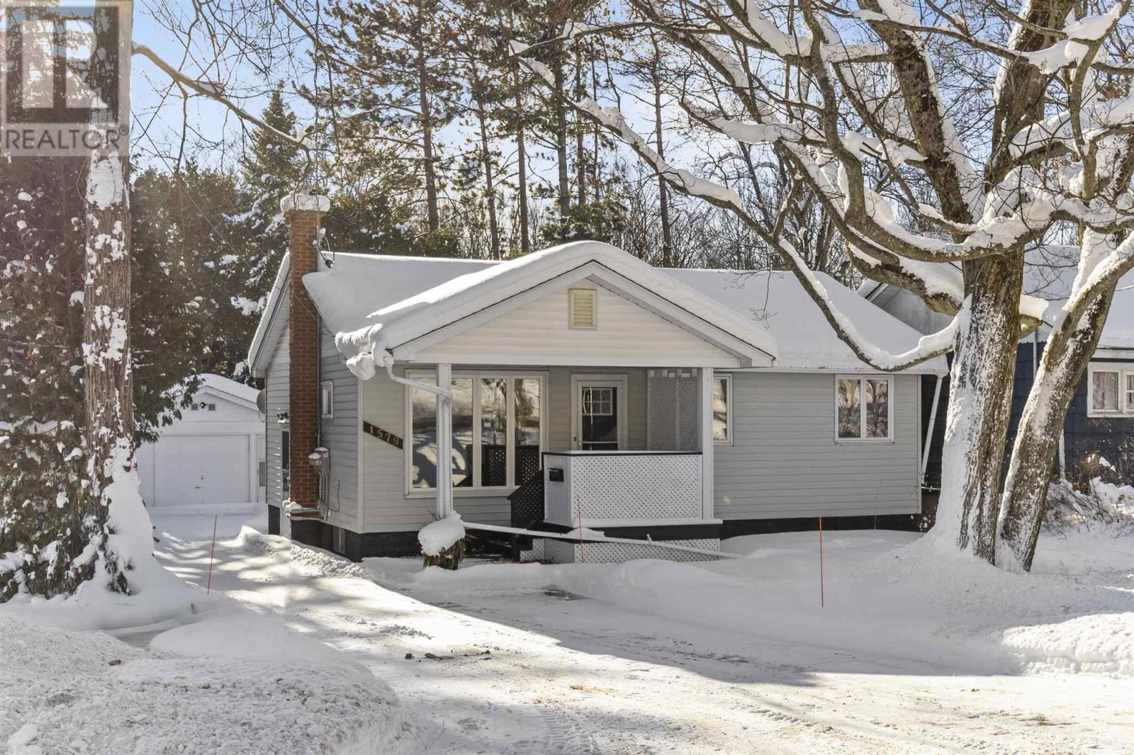 1579 Queen ST E, Sault Ste. Marie, Ontario