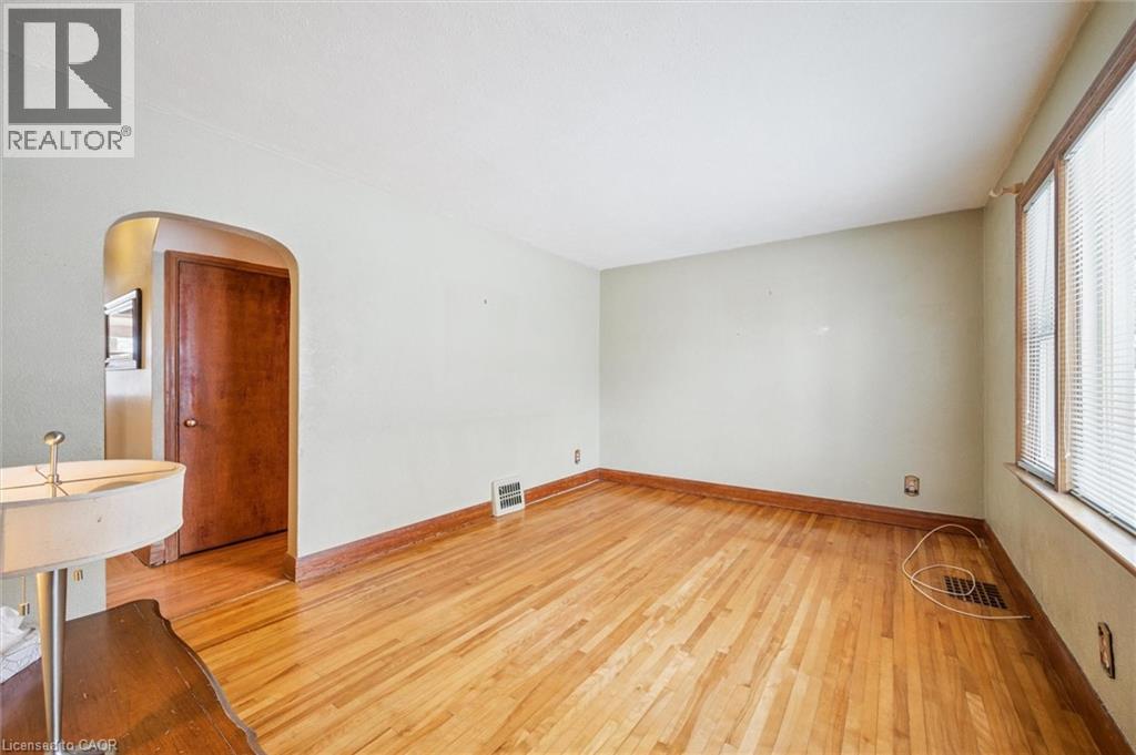 45 Woodland Avenue, Kitchener, Ontario  N2M 3G8 - Photo 6 - 40791794