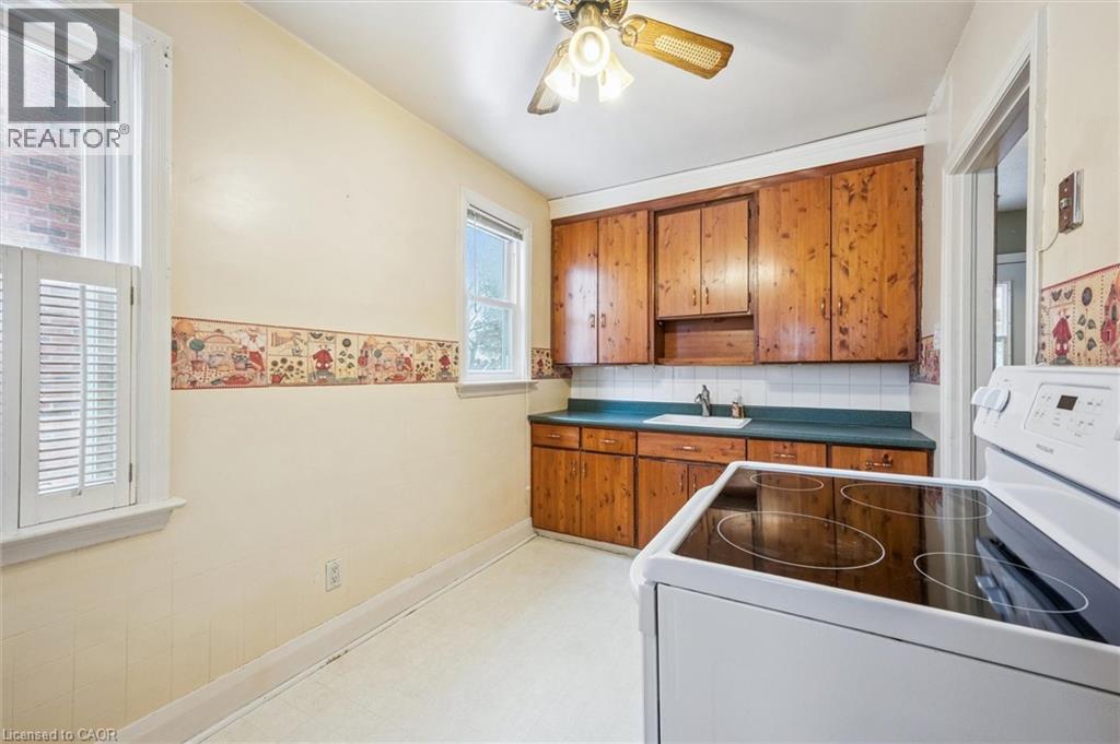 45 Woodland Avenue, Kitchener, Ontario  N2M 3G8 - Photo 9 - 40791794