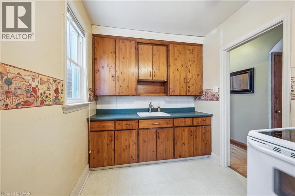 45 Woodland Avenue, Kitchener, Ontario  N2M 3G8 - Photo 10 - 40791794