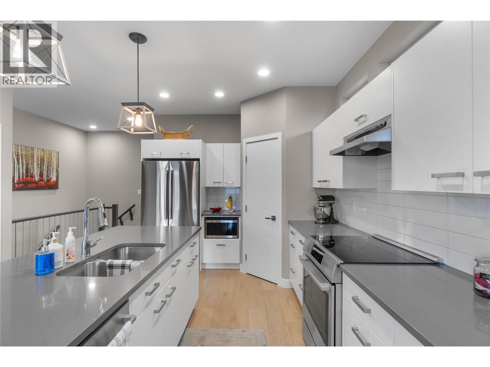 2064 SADDLEBACK Drive Kamloops Photo 6 2064 SADDLEBACK Drive Kamloops Photo 6