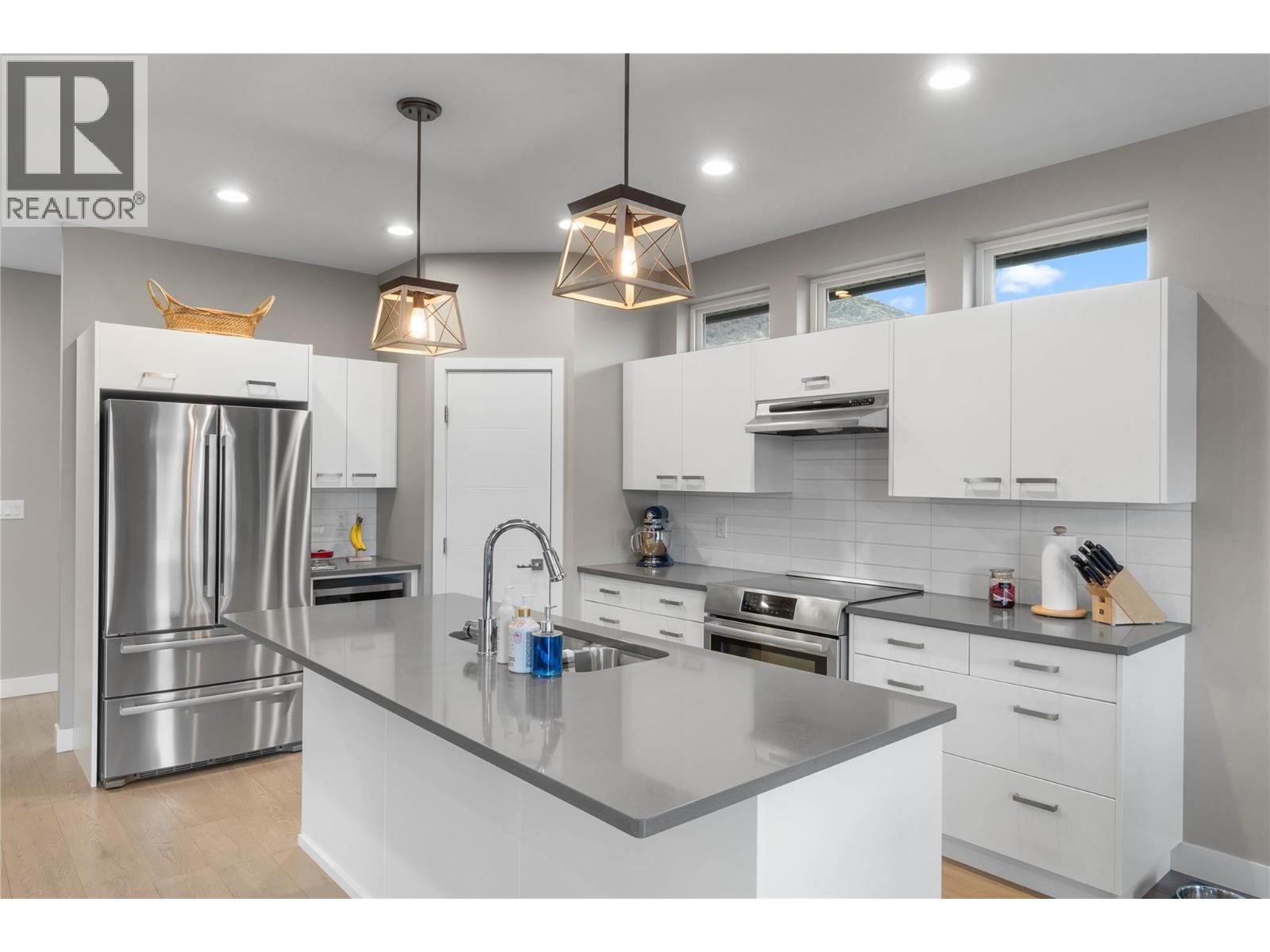 2064 SADDLEBACK Drive Kamloops Photo 7 2064 SADDLEBACK Drive Kamloops Photo 7