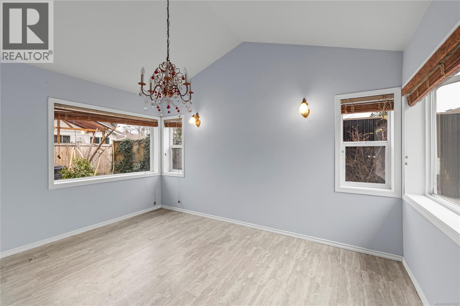 930 Mulholland Dr, French Creek, British Columbia  V9P 1Z4 - Photo 4 - 1021743