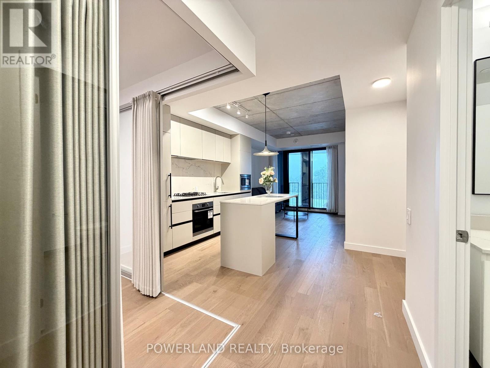 402 - 1720 BAYVIEW AVENUE, Toronto, Ontario