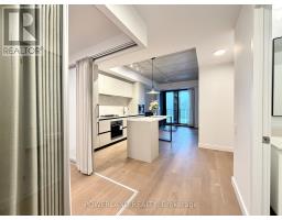 402 - 1720 BAYVIEW AVENUE, Toronto, Ontario