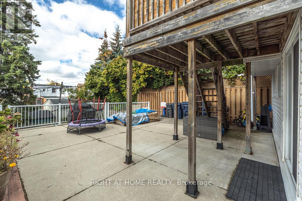 Lower - 494 Northcliffe Boulevard, Toronto, Ontario  M6E 3L5 - Photo 16 - C12498244