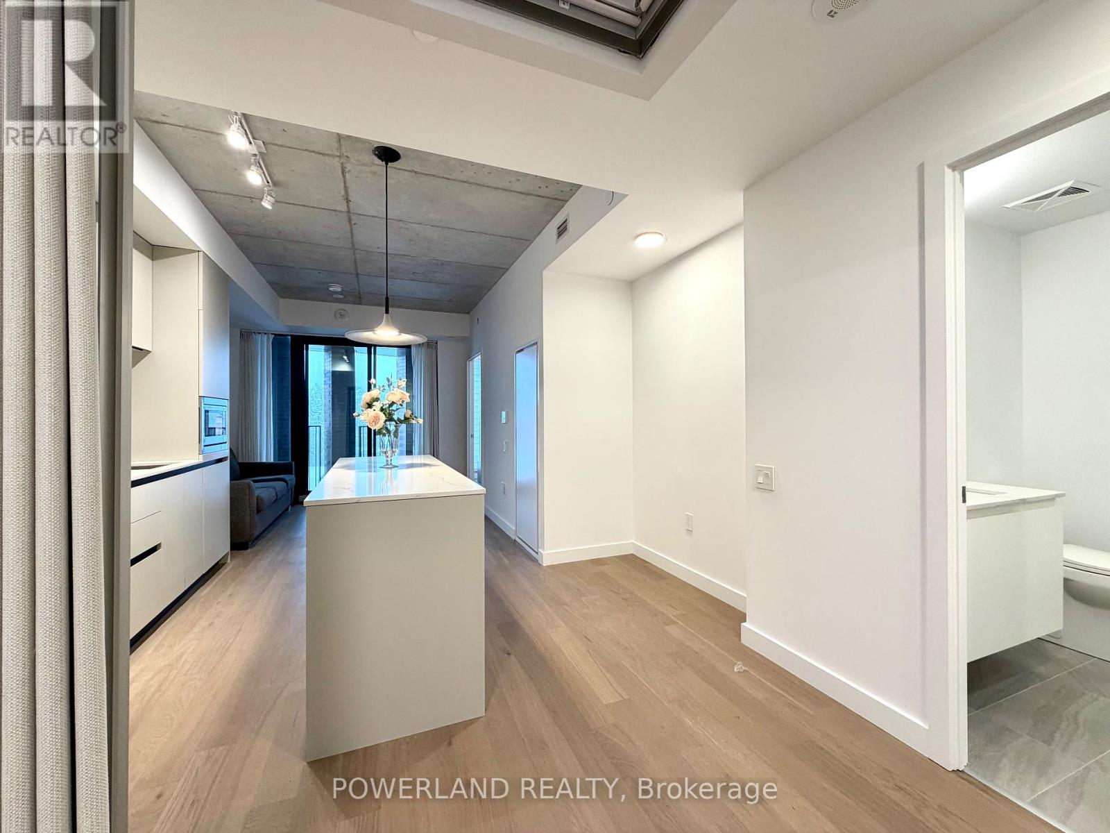 402 - 1720 Bayview Avenue, Toronto, Ontario  M4G 0E5 - Photo 3 - C12520832