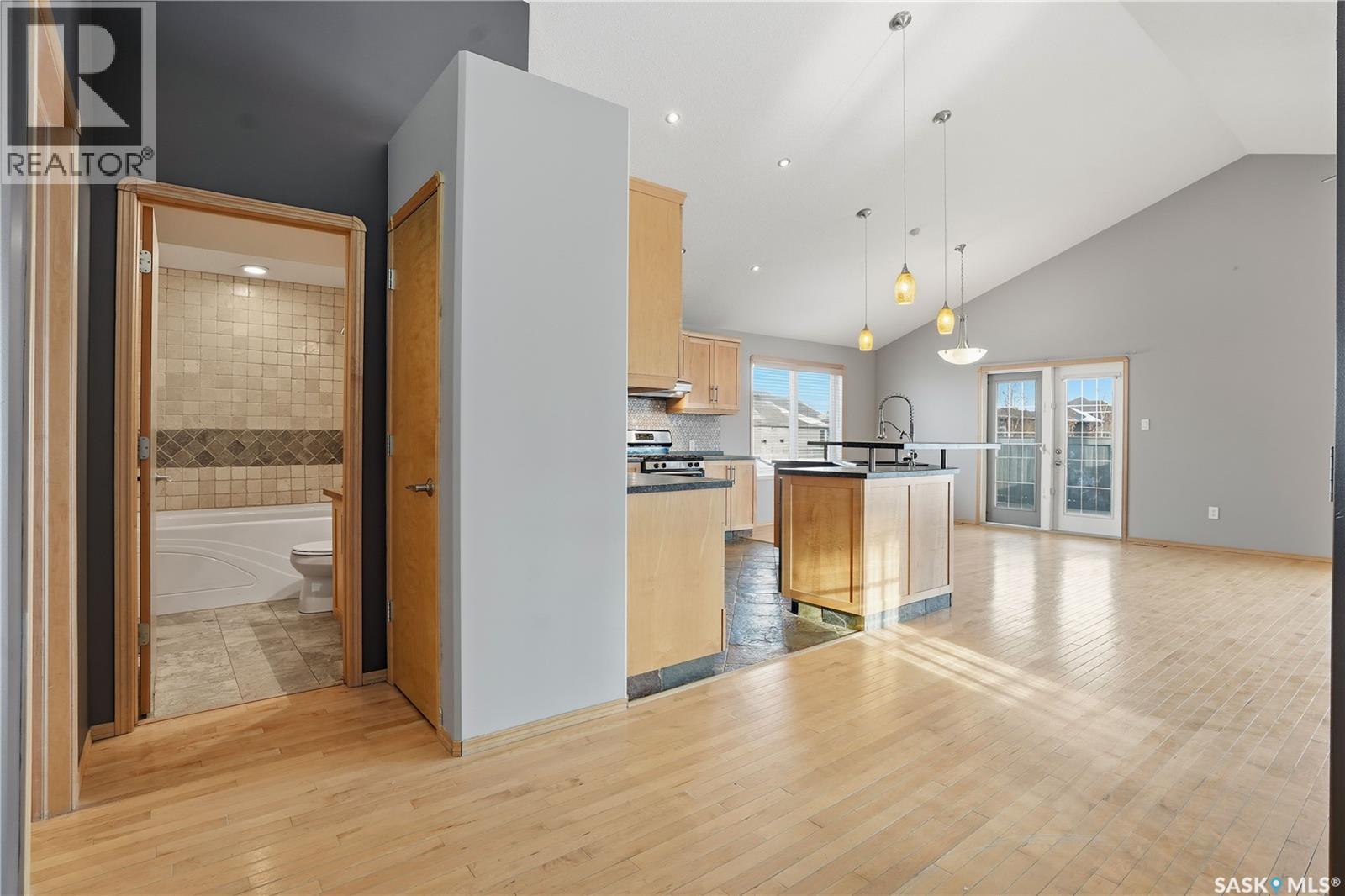 109 Park Street, Grand Coulee, Saskatchewan  S4M 0A3 - Photo 3 - SK025476