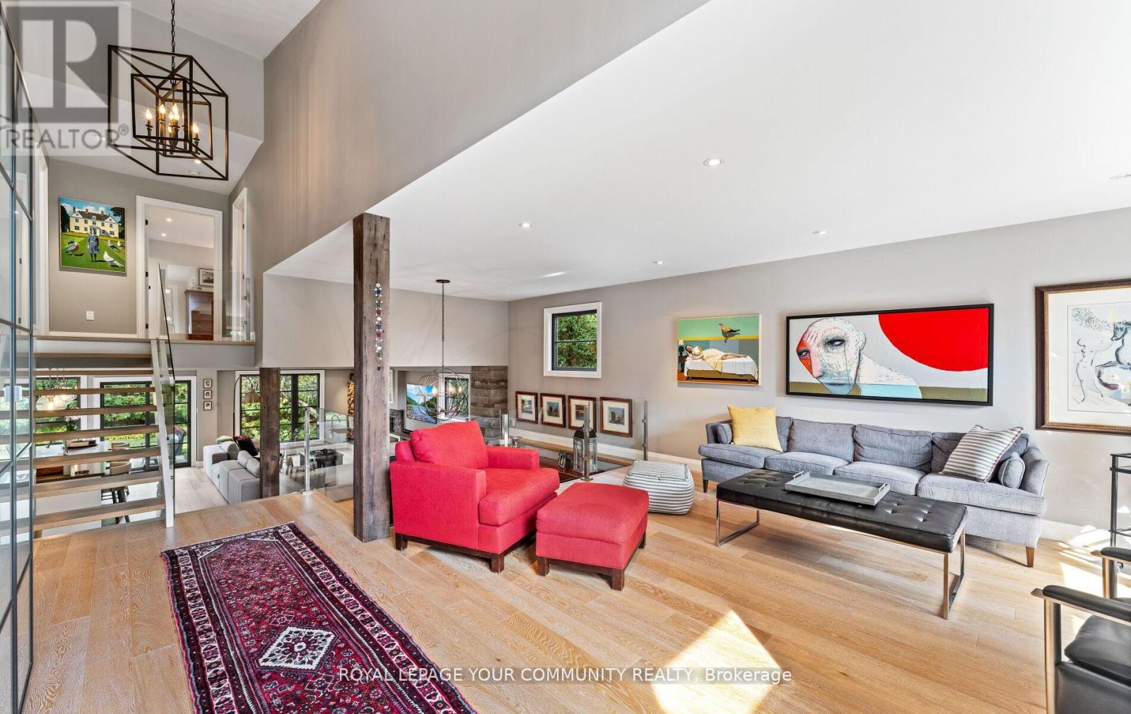 12 Glenview Drive, Aurora, Ontario  L4G 2G8 - Photo 2 - N12463752