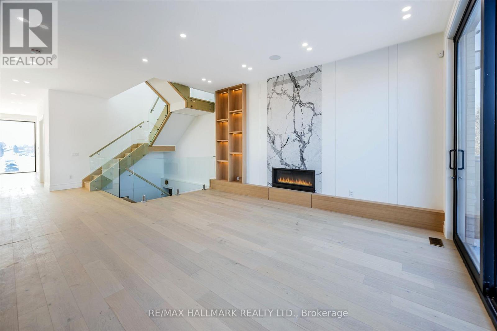 230 Townsgate Drive, Vaughan, Ontario  L4J 8J5 - Photo 15 - N12616208