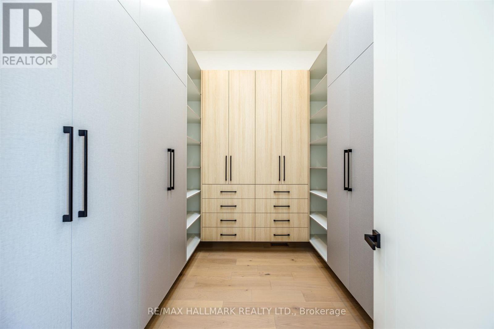 230 Townsgate Drive, Vaughan, Ontario  L4J 8J5 - Photo 24 - N12616208