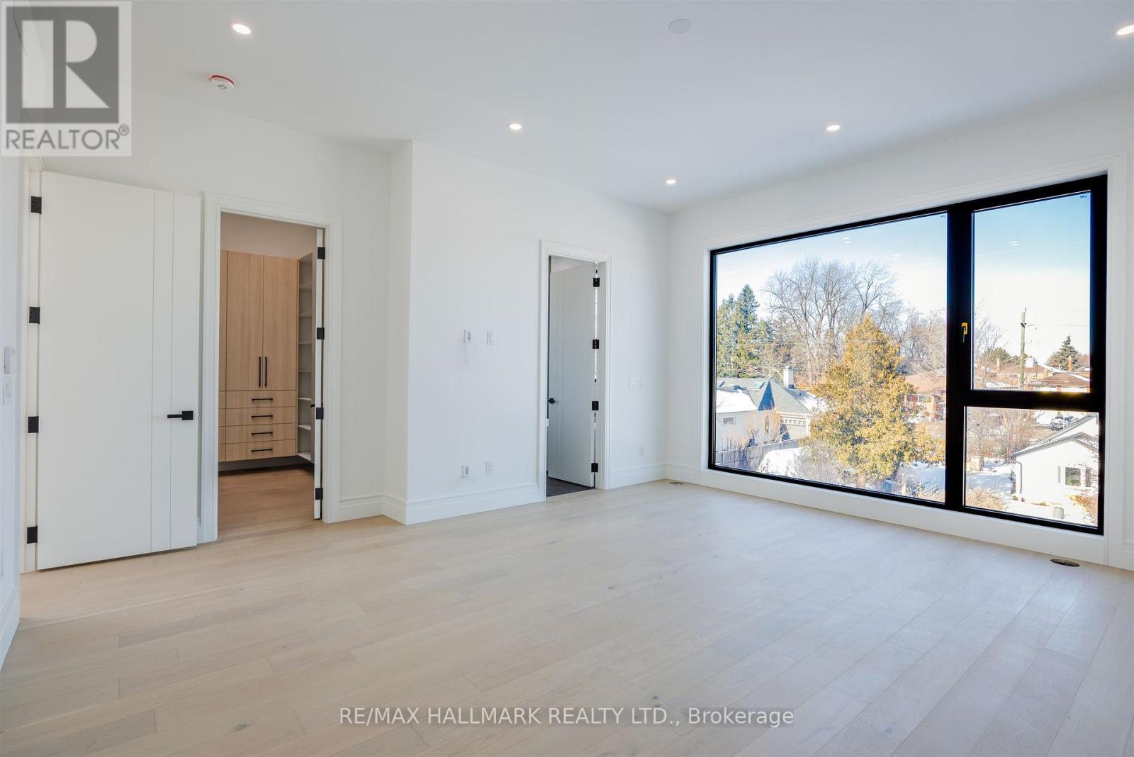 230 Townsgate Drive, Vaughan, Ontario  L4J 8J5 - Photo 21 - N12616208