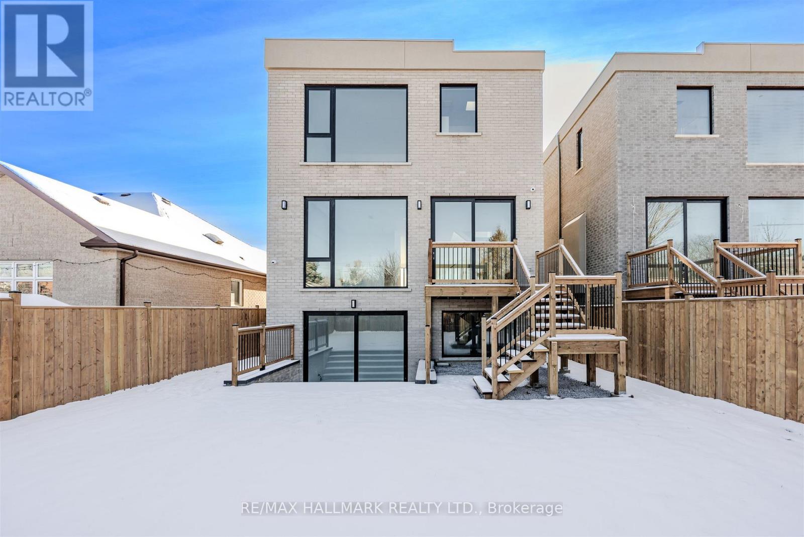 230 Townsgate Drive, Vaughan, Ontario  L4J 8J5 - Photo 36 - N12616208