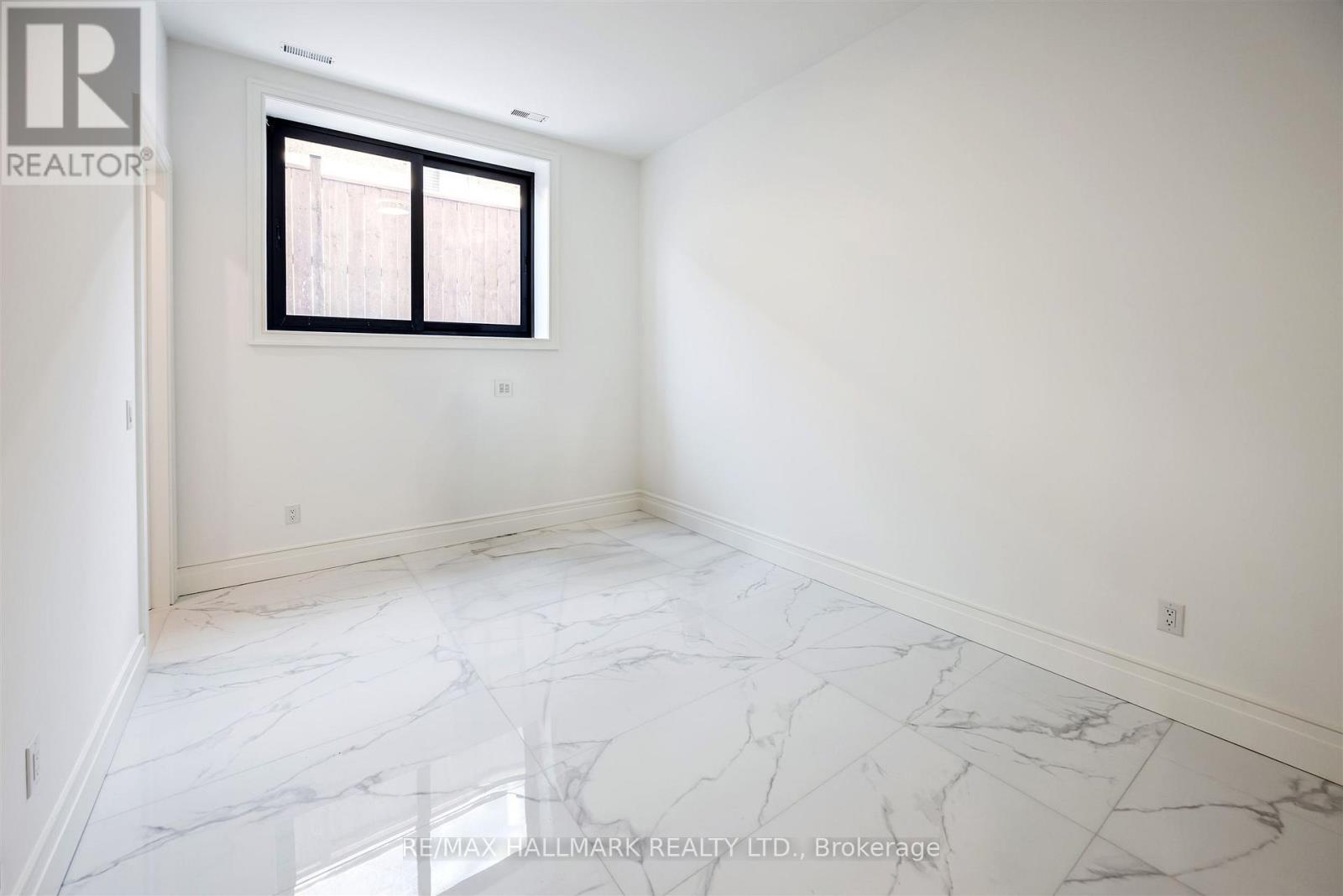 230 Townsgate Drive, Vaughan, Ontario  L4J 8J5 - Photo 34 - N12616208