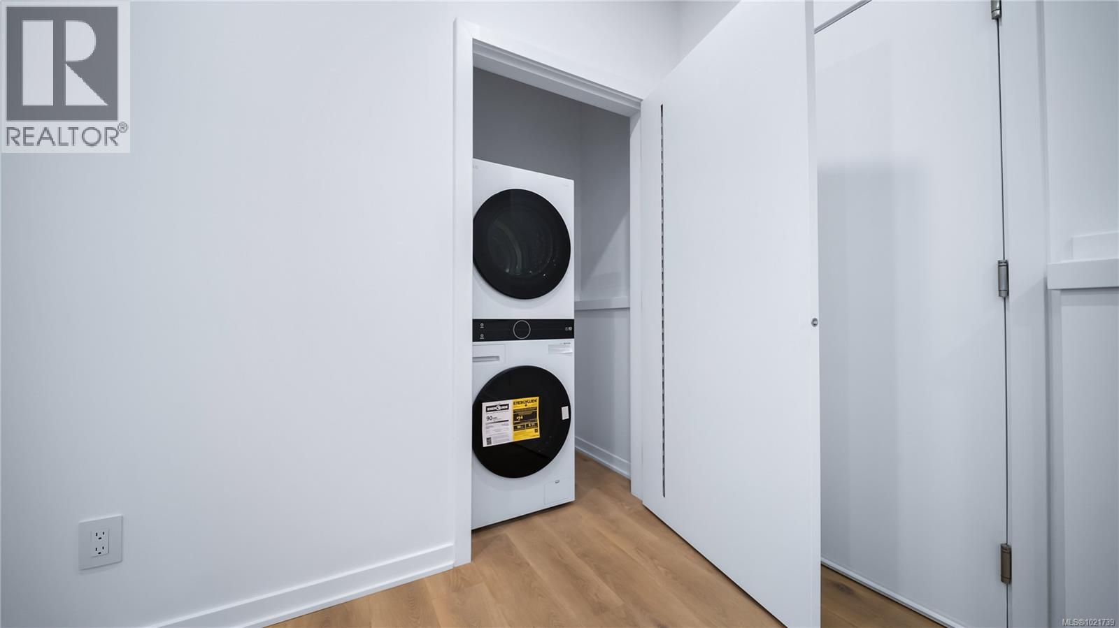 3700 Kootenay Pl, Saanich, British Columbia  V8P 2G2 - Photo 61 - 1021739