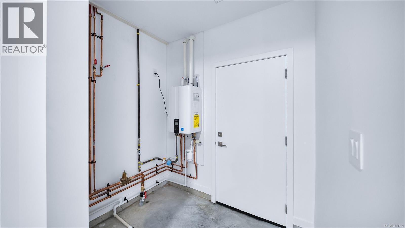 3700 Kootenay Pl, Saanich, British Columbia  V8P 2G2 - Photo 66 - 1021739