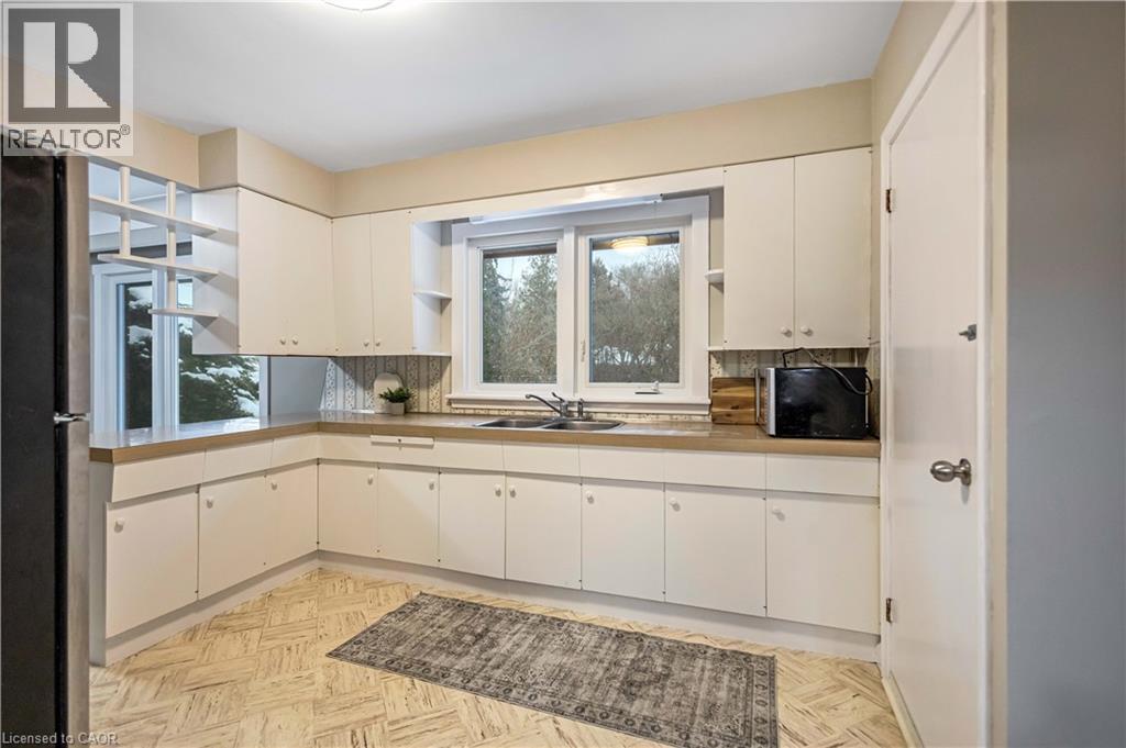 626 Iroquois Avenue, Ancaster, Ontario  L9G 3B4 - Photo 16 - 40793592