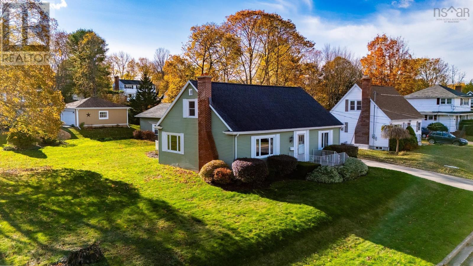 4 Montgomery Street, Kentville, Nova Scotia