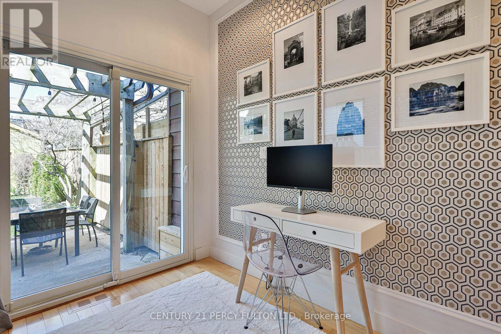 536 Crawford Street, Toronto, Ontario  M6G 3J8 - Photo 10 - C12628210