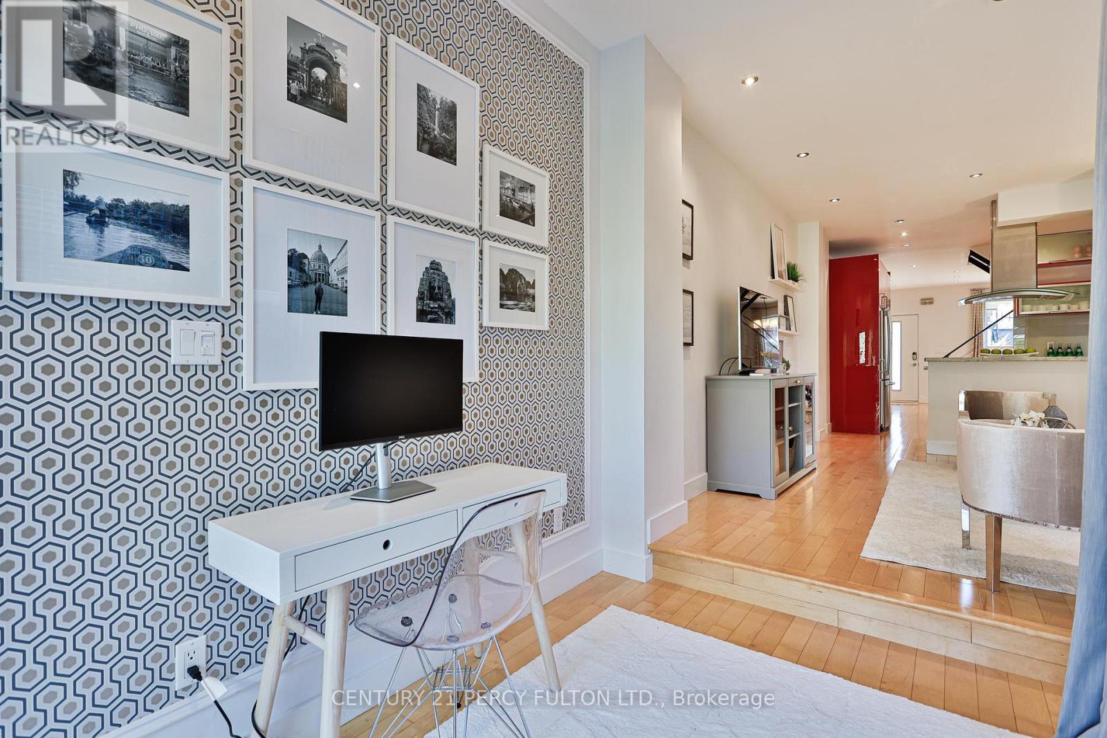 536 Crawford Street, Toronto, Ontario  M6G 3J8 - Photo 11 - C12628210