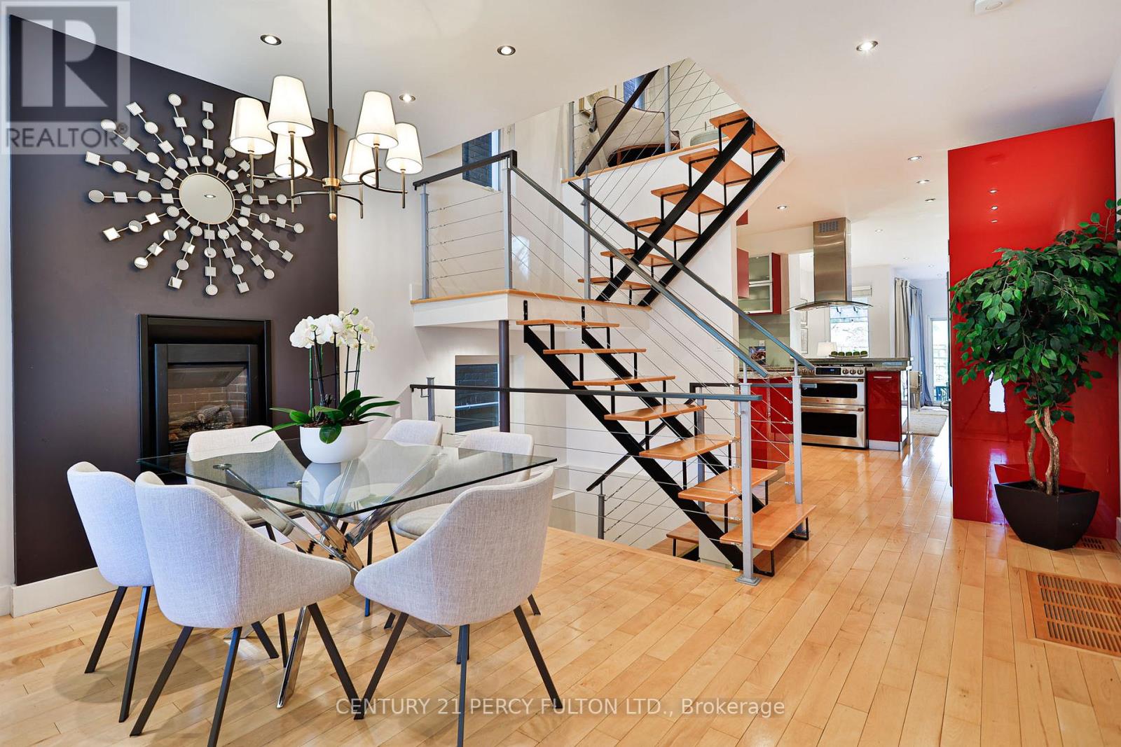 536 Crawford Street, Toronto, Ontario  M6G 3J8 - Photo 15 - C12628210