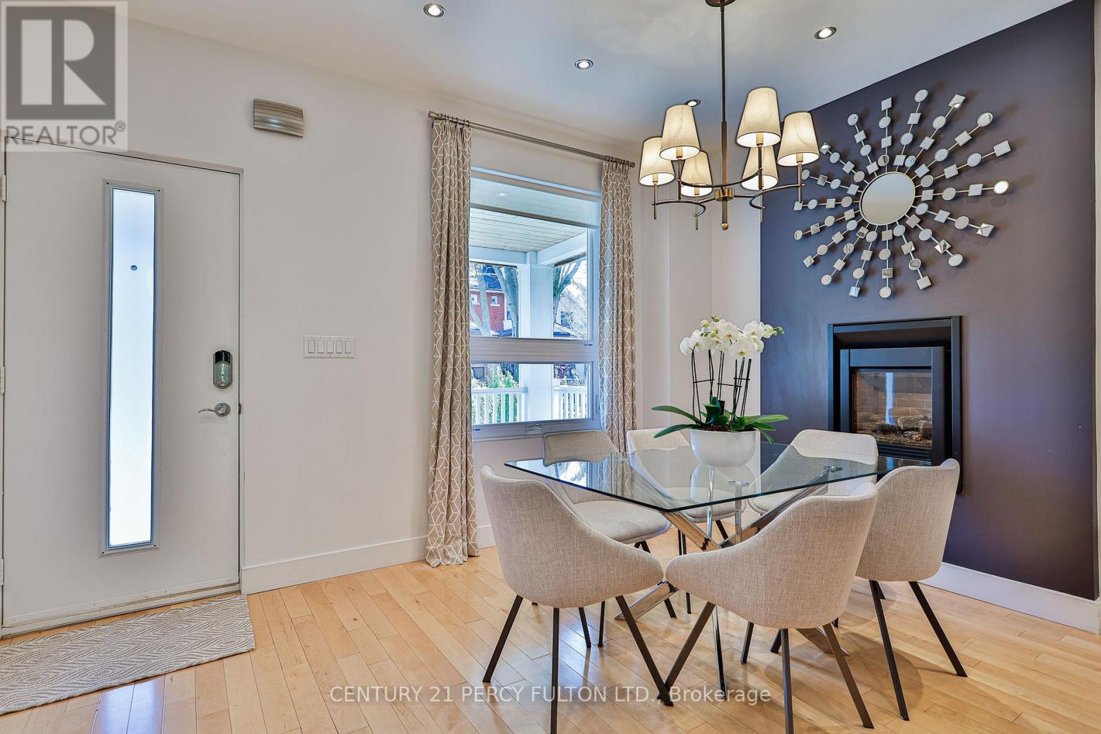 536 Crawford Street, Toronto, Ontario  M6G 3J8 - Photo 17 - C12628210