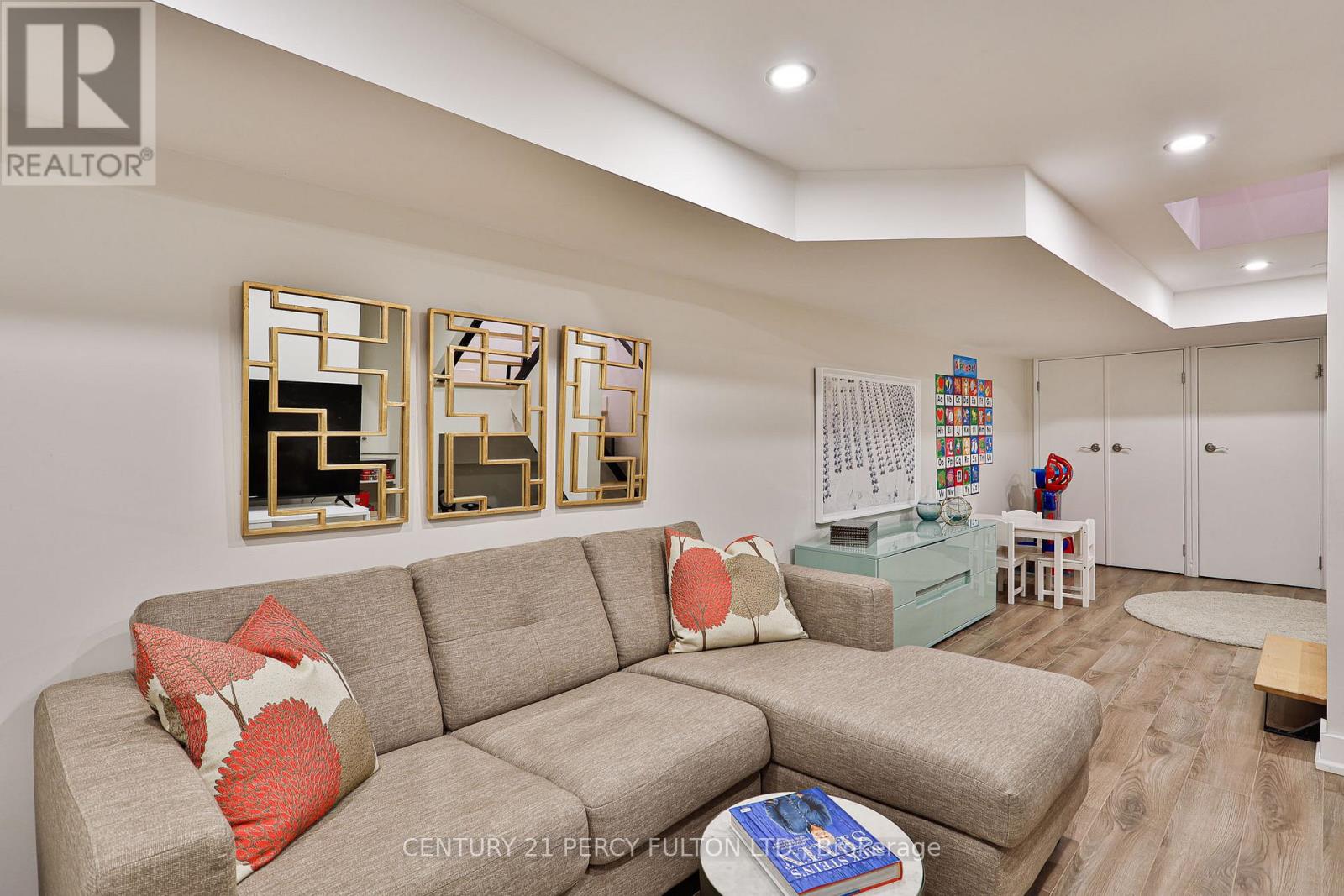 536 Crawford Street, Toronto, Ontario  M6G 3J8 - Photo 38 - C12628210