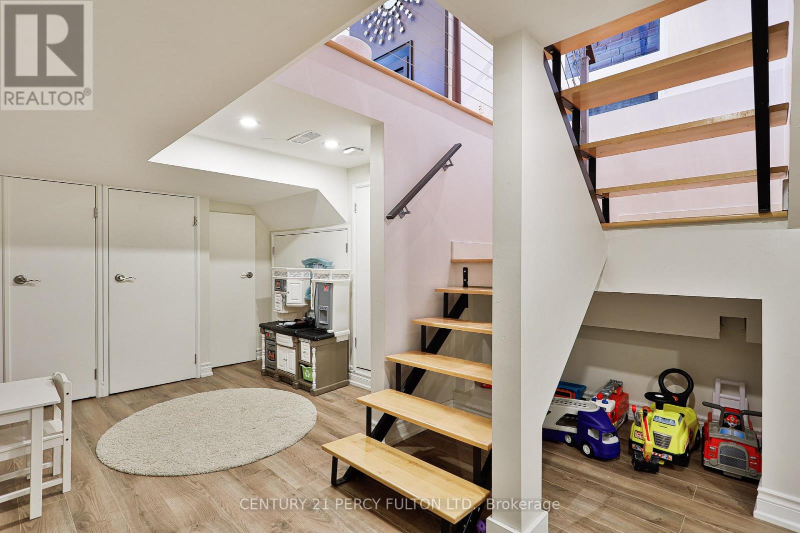 536 Crawford Street, Toronto, Ontario  M6G 3J8 - Photo 41 - C12628210