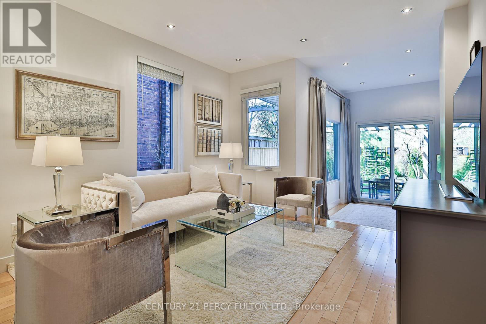 536 Crawford Street, Toronto, Ontario  M6G 3J8 - Photo 7 - C12628210