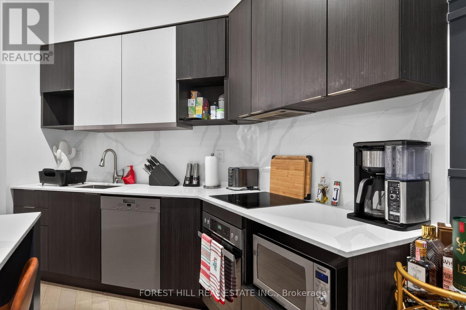 99 The Donway W, Toronto, Ontario  M3C 0N8 - Photo 10 - C12628224