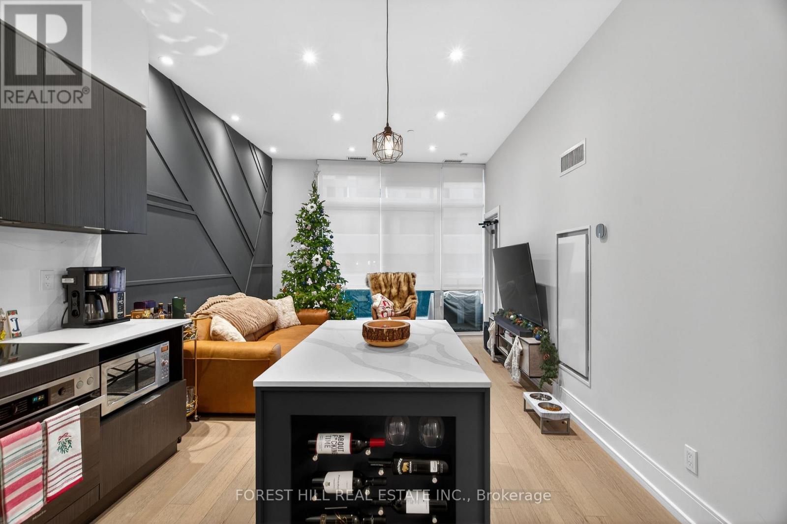 99 The Donway W, Toronto, Ontario  M3C 0N8 - Photo 6 - C12628224