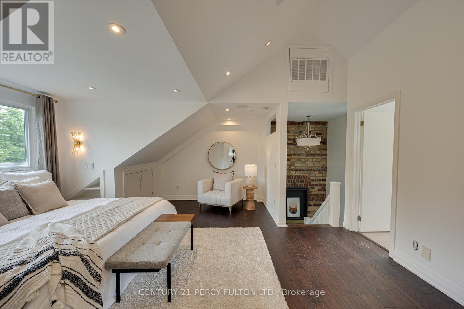 22 Columbine Avenue, Toronto, Ontario  M4L 1P3 - Photo 34 - E12628216