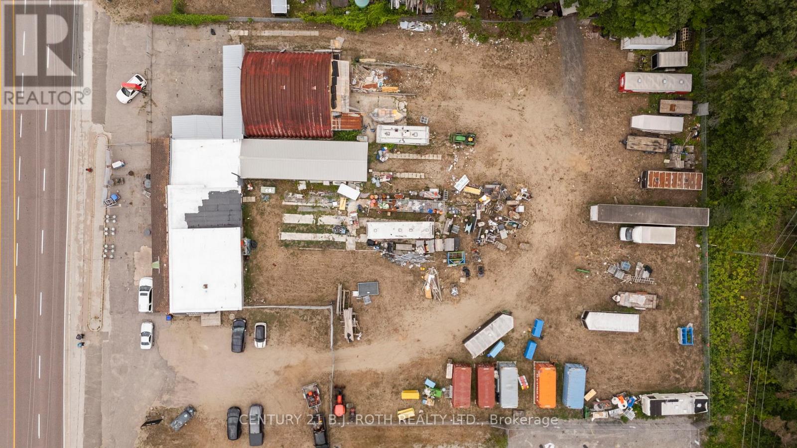 1285 Bayfield Street N, Springwater, Ontario  L9X 0P1 - Photo 3 - S12628132